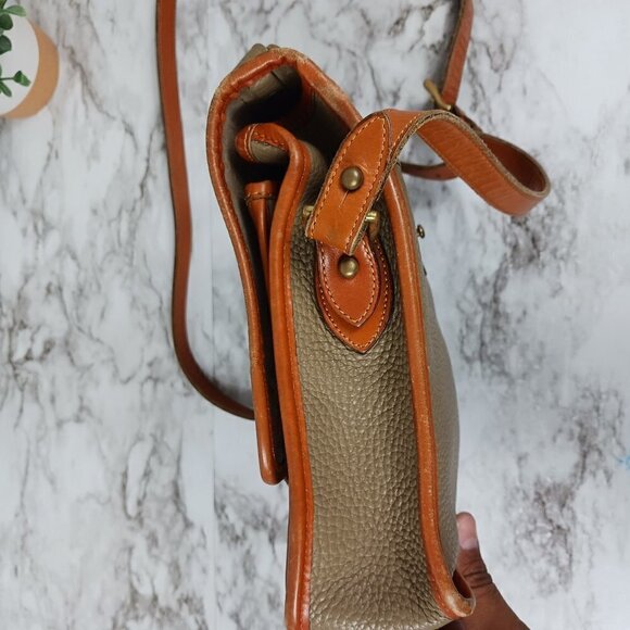 DOONEY & BOURKE vintage pebbled crossbody taupe leather - Picture 10 of 16